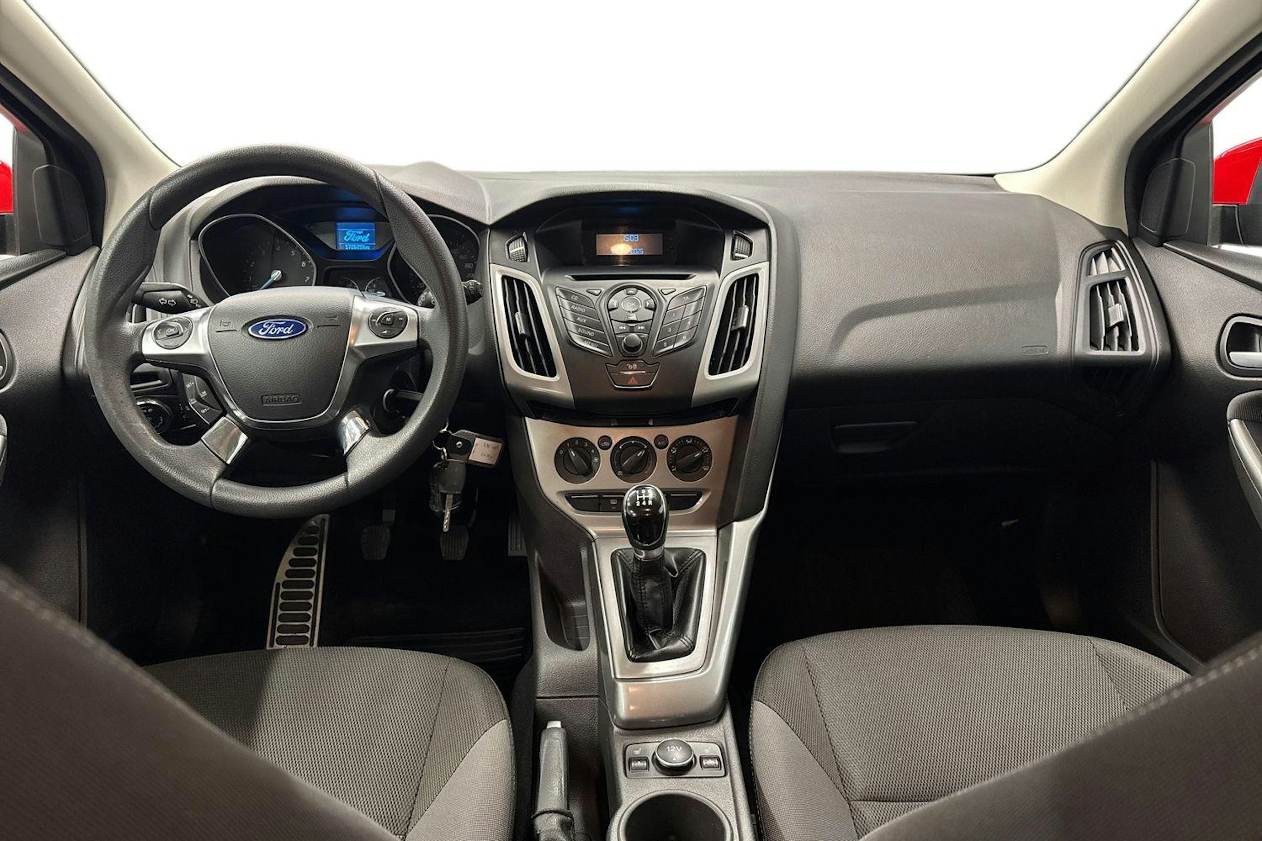 punainen Ford Focus 2013 kuva 7.