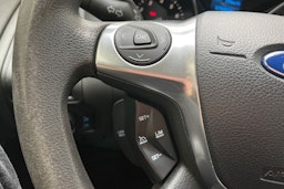 sininen Ford Focus 2013 kuva 15.