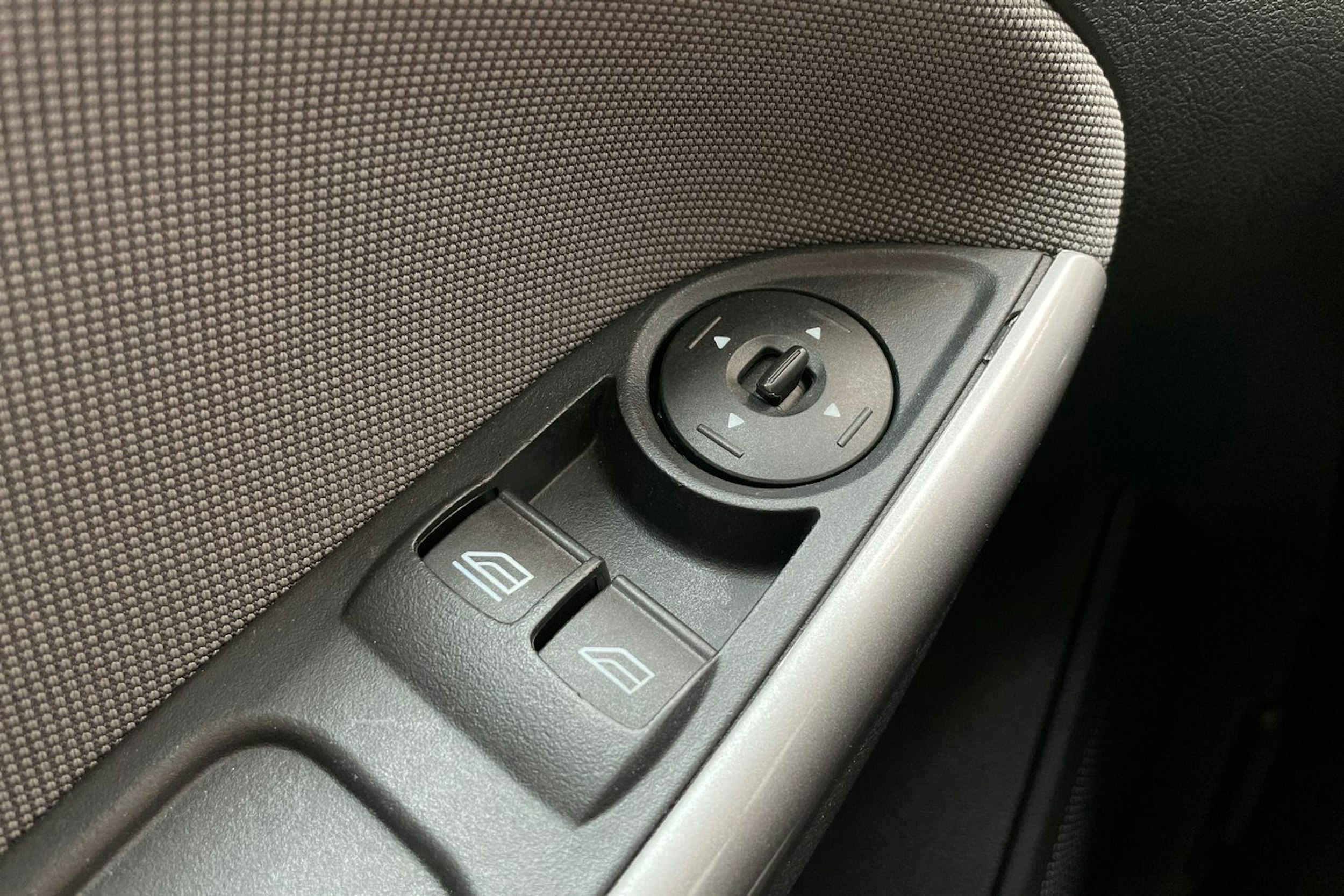 sininen Ford Focus 2013 kuva 18.