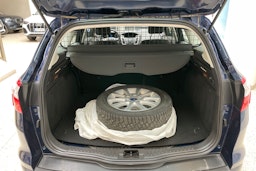 sininen Ford Focus 2013 kuva 24.