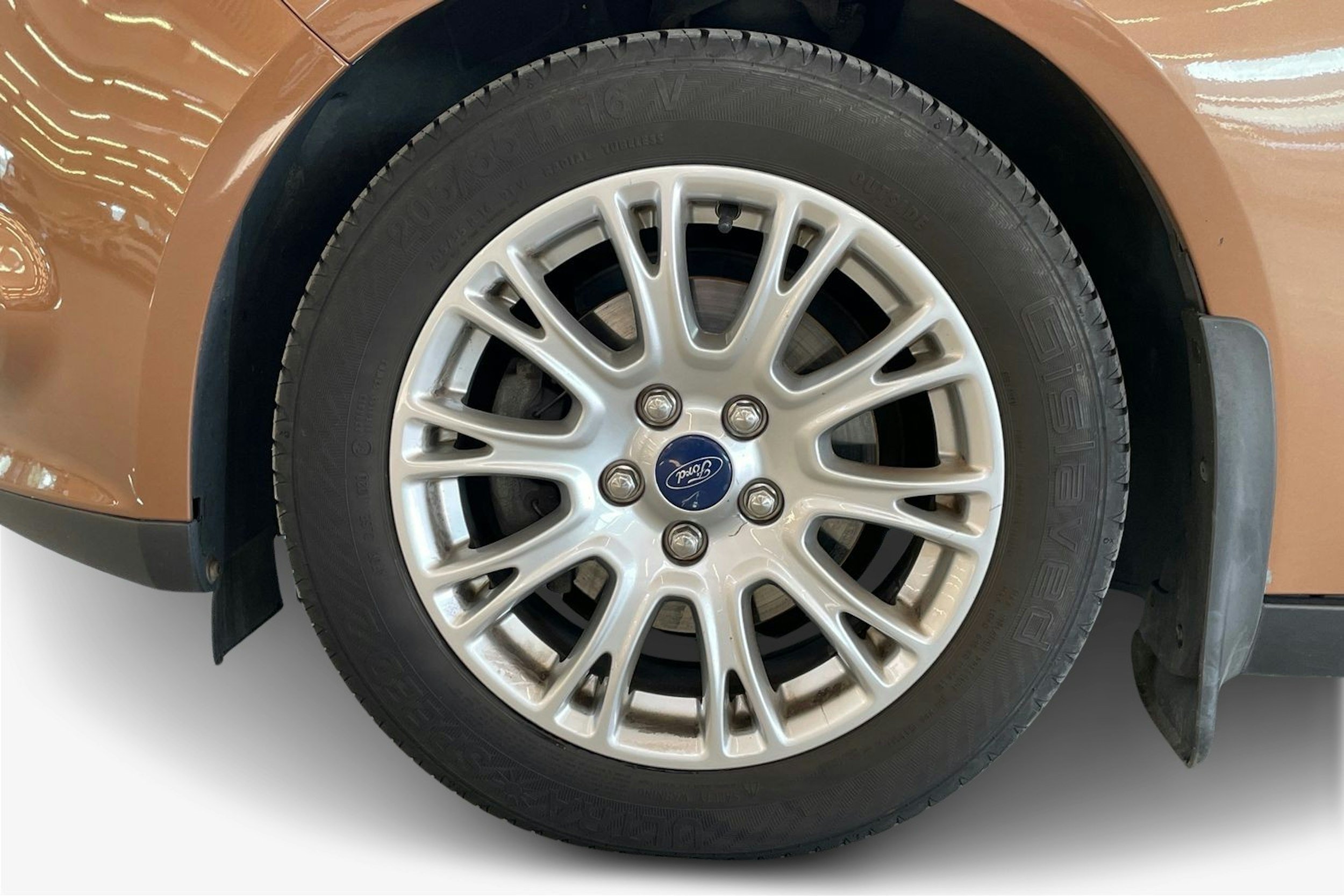 ruskea (beige) Ford Focus 2013 kuva 11.