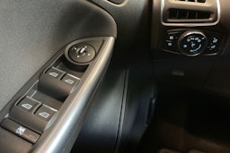 ruskea (beige) Ford Focus 2013 kuva 20.