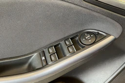 punainen Ford Focus 2013 kuva 20.
