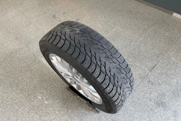 punainen Ford Focus 2013 kuva 25.