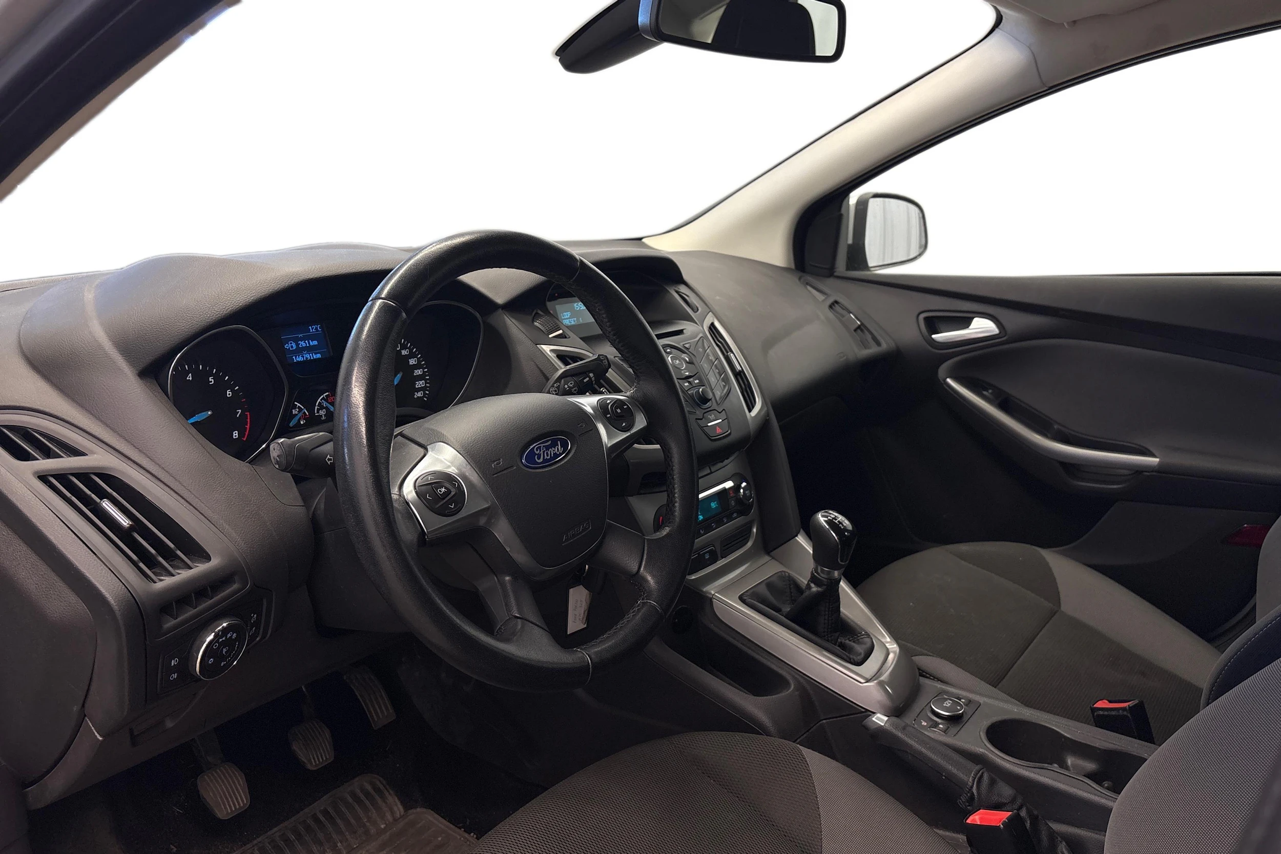 harmaa Ford Focus 2014 kuva 3.