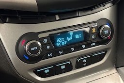 harmaa Ford Focus 2014 kuva 19.