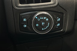 harmaa Ford Focus 2014 kuva 20.