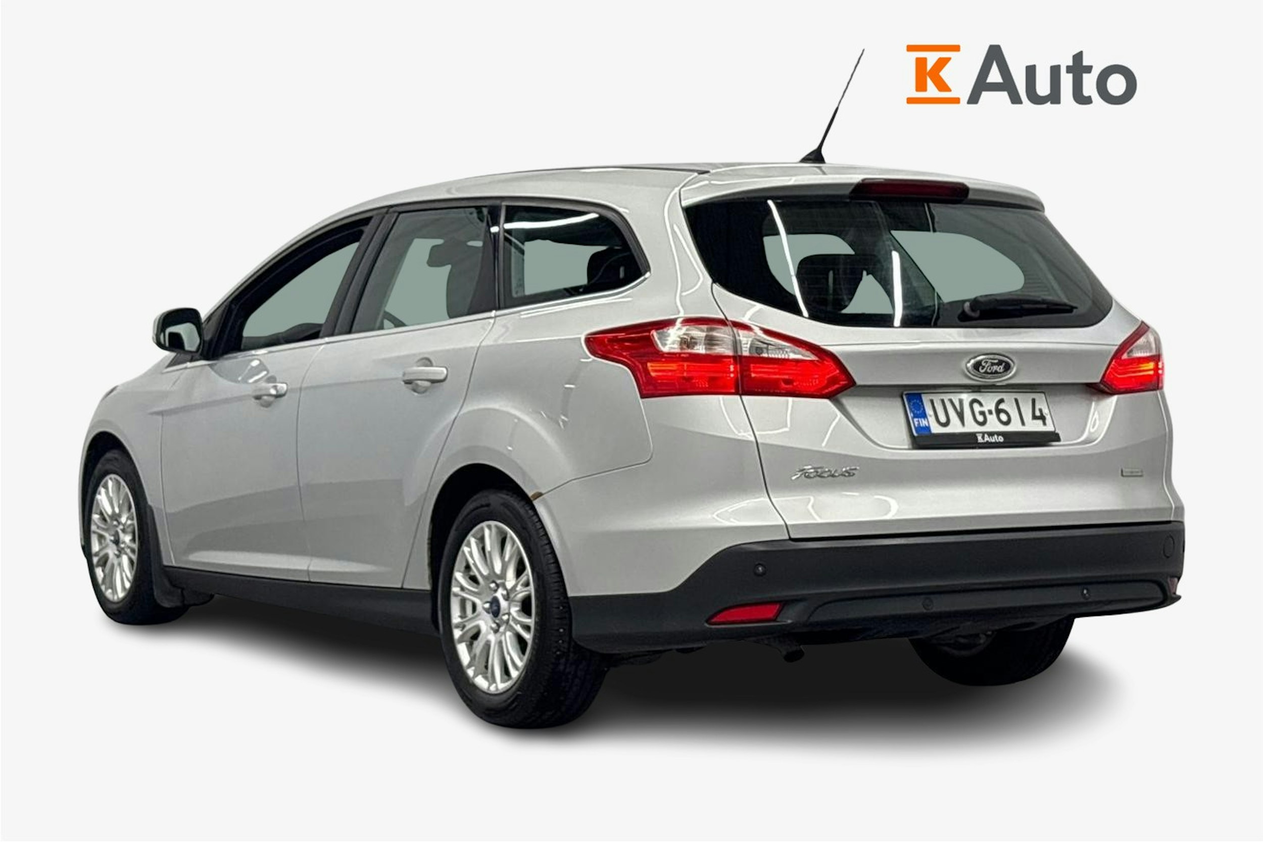 harmaa Ford Focus 2014 kuva 2.