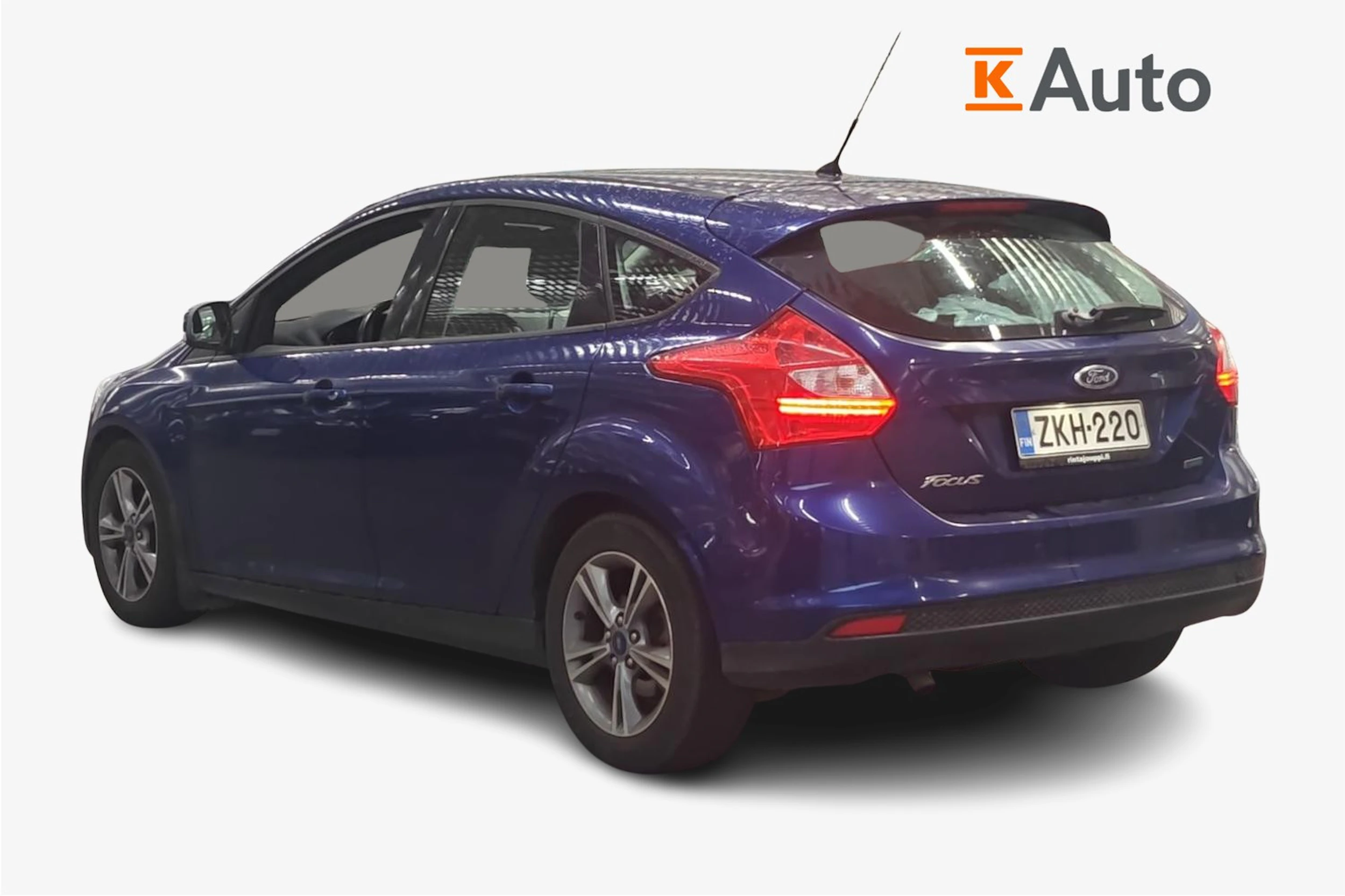 sininen Ford Focus 2014 kuva 2.