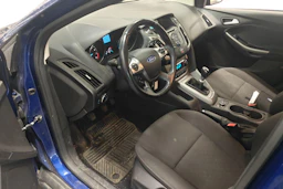 sininen Ford Focus 2014 kuva 3.