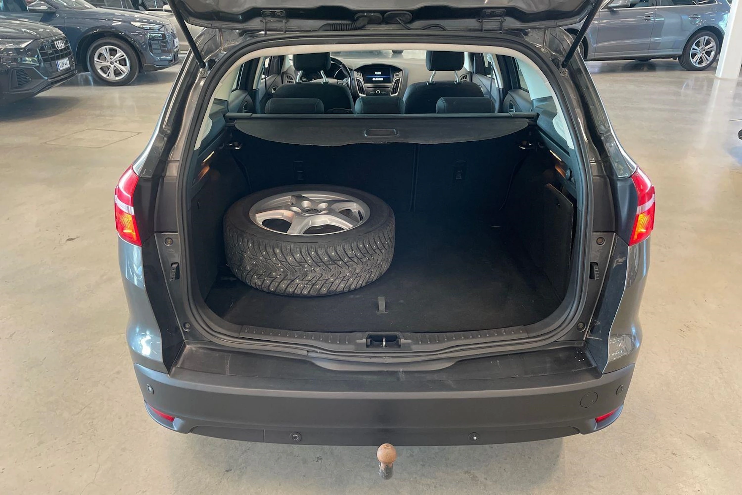 met. harmaa Ford Focus 2015 kuva 25.