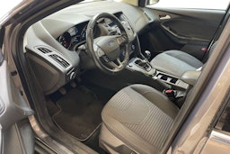 ruskea (beige) Ford Focus 2015 kuva 6.
