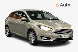 harmaa Ford Focus 2015 kuva 1.