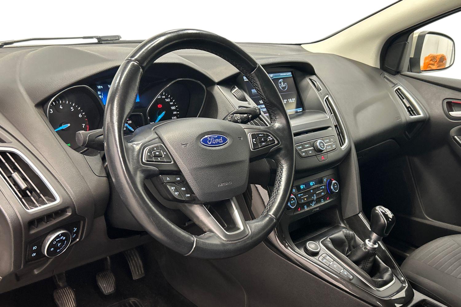 Ford Focus 2015, bild 6/22