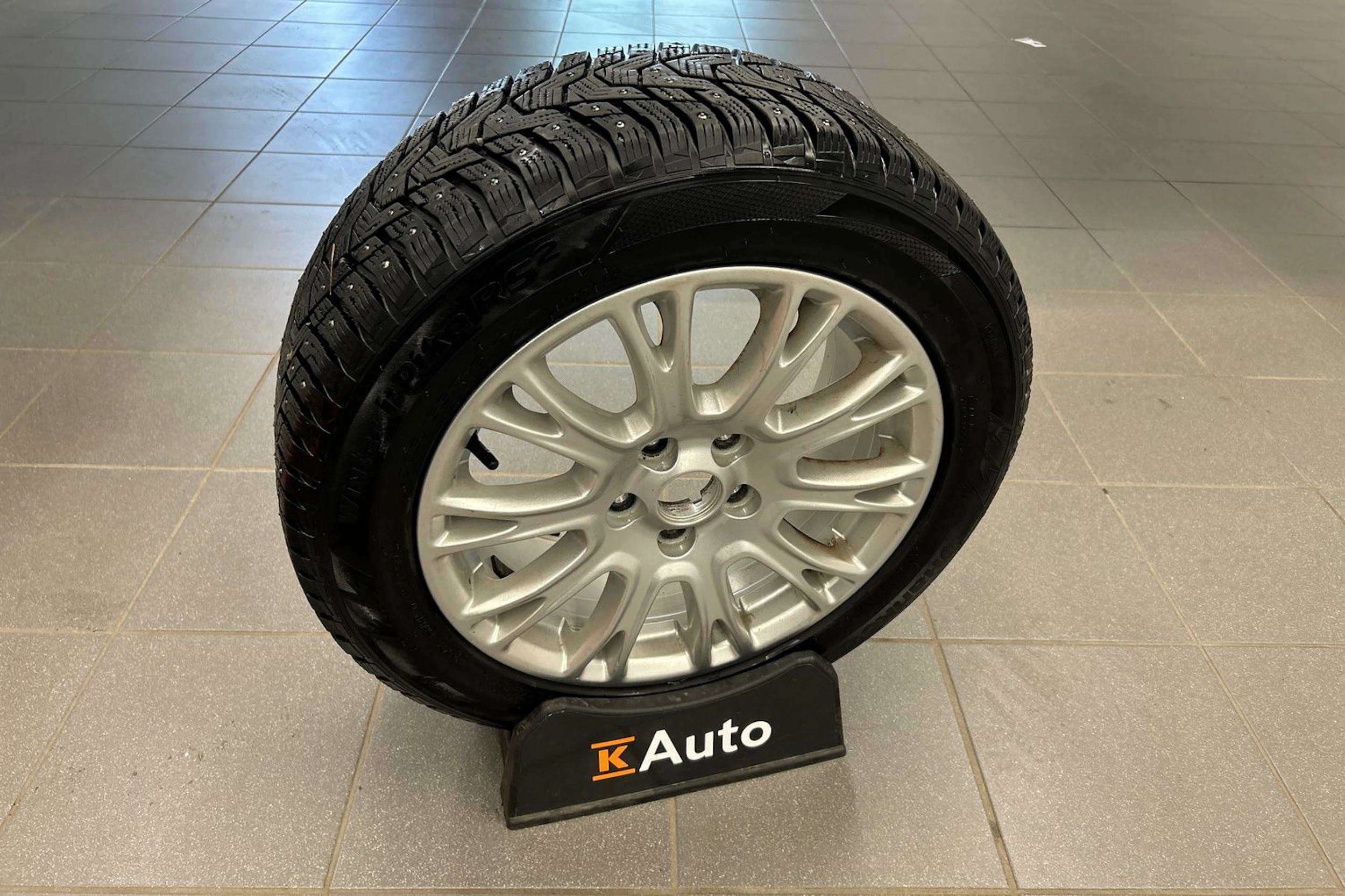 harmaa Ford Focus 2015 kuva 11.