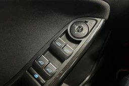 harmaa Ford Focus 2015 kuva 13.