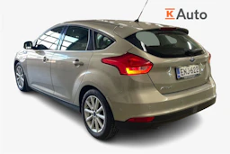 Harmaa Ford FOCUS 2015 kuva 2.