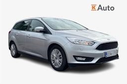 harmaa Ford Focus 2015 kuva 1.