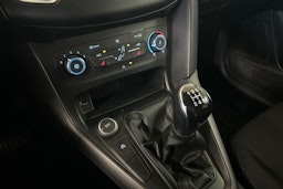 harmaa Ford Focus 2015 kuva 20.