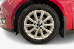 punainen Ford Focus 2015 kuva 9.