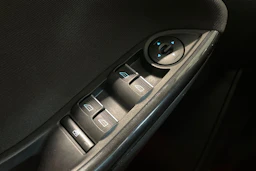 punainen Ford Focus 2015 kuva 22.