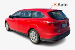 punainen Ford Focus 2015 kuva 2.