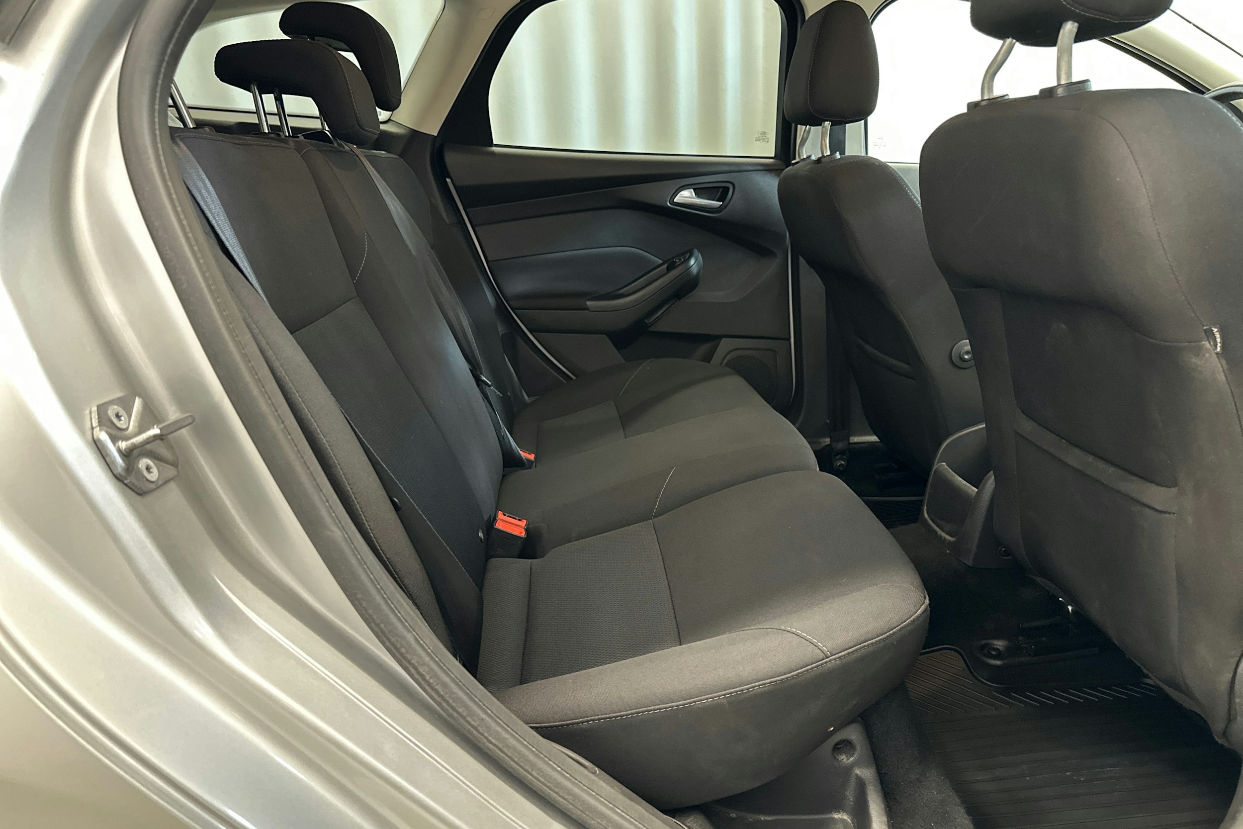 hopea Ford Focus 2015 kuva 15.