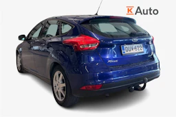 sininen Ford Focus 2015 kuva 2.