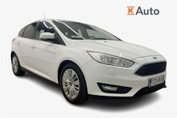 Valkoinen Ford FOCUS 2015 kuva 1.