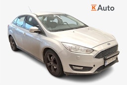 harmaa Ford Focus 2015 kuva 1.