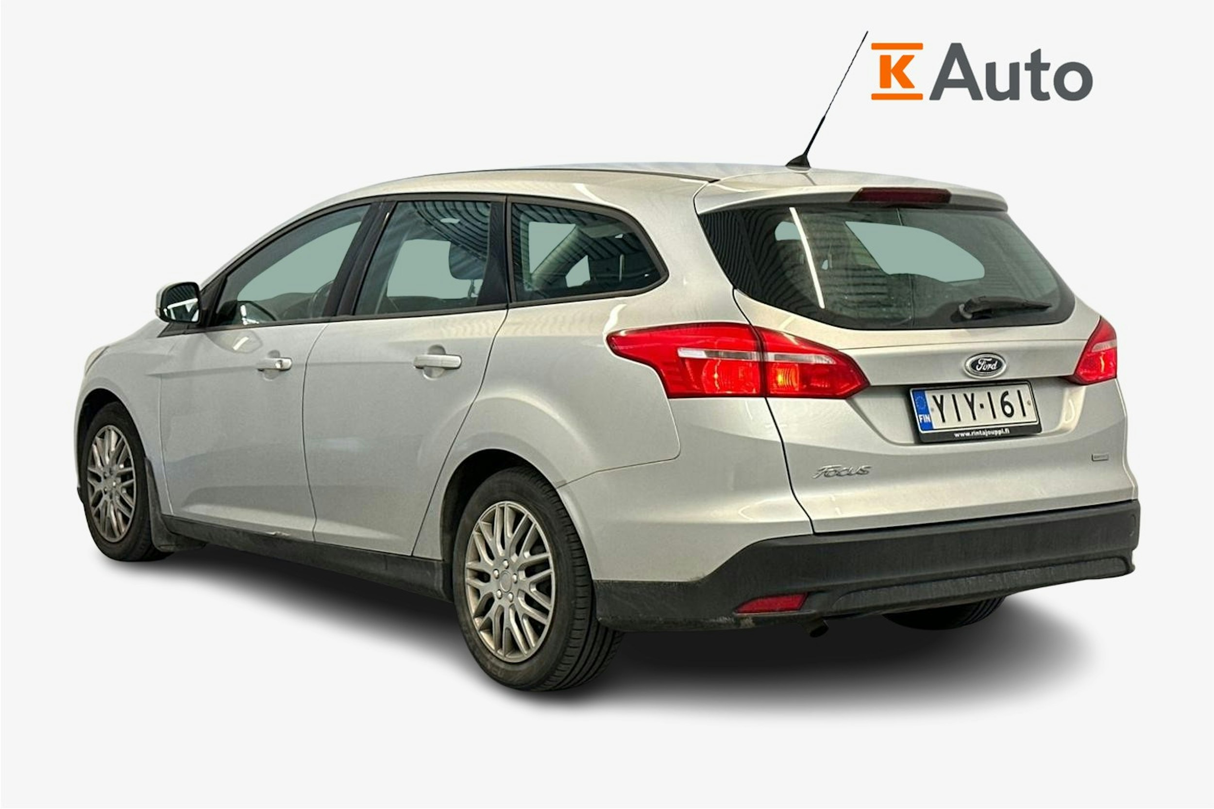 harmaa Ford Focus 2015 kuva 2.