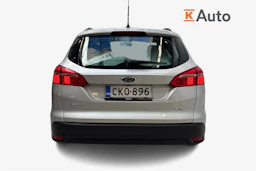 Harmaa Ford FOCUS 2016 kuva 3.