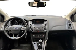 Harmaa Ford FOCUS 2016 kuva 7.