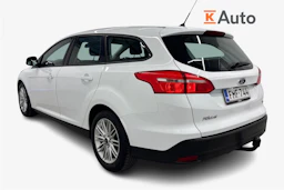 valkoinen Ford Focus 2016 kuva 3.