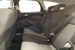 Valkoinen Ford FOCUS 2016 kuva 10.