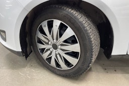 Valkoinen Ford FOCUS 2016 kuva 13.