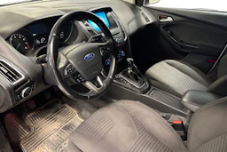 harmaa Ford Focus 2016 kuva 3.