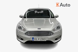 harmaa Ford Focus 2016 kuva 4.