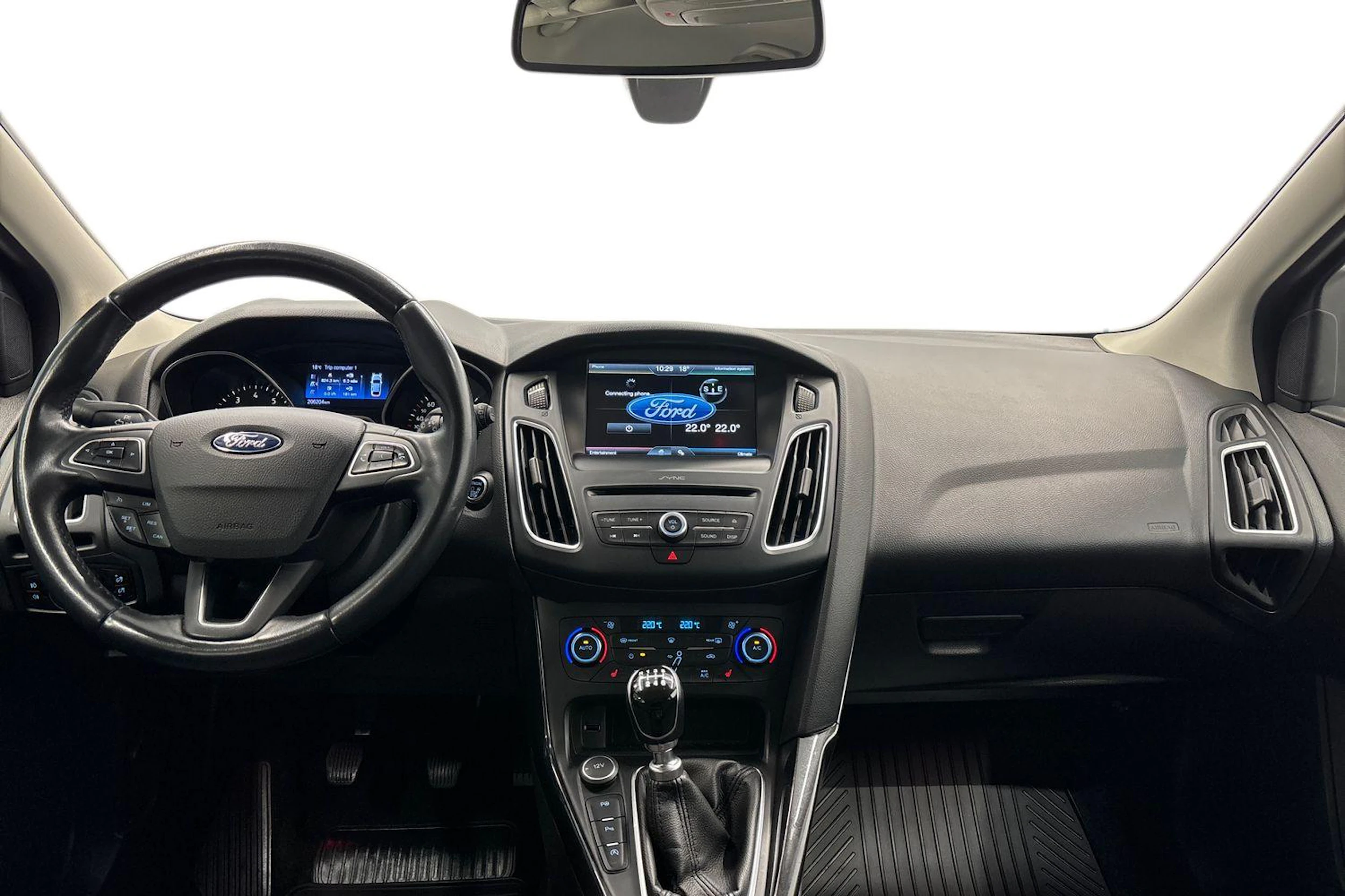 harmaa Ford Focus 2016 kuva 7.