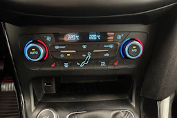 harmaa Ford Focus 2016 kuva 16.