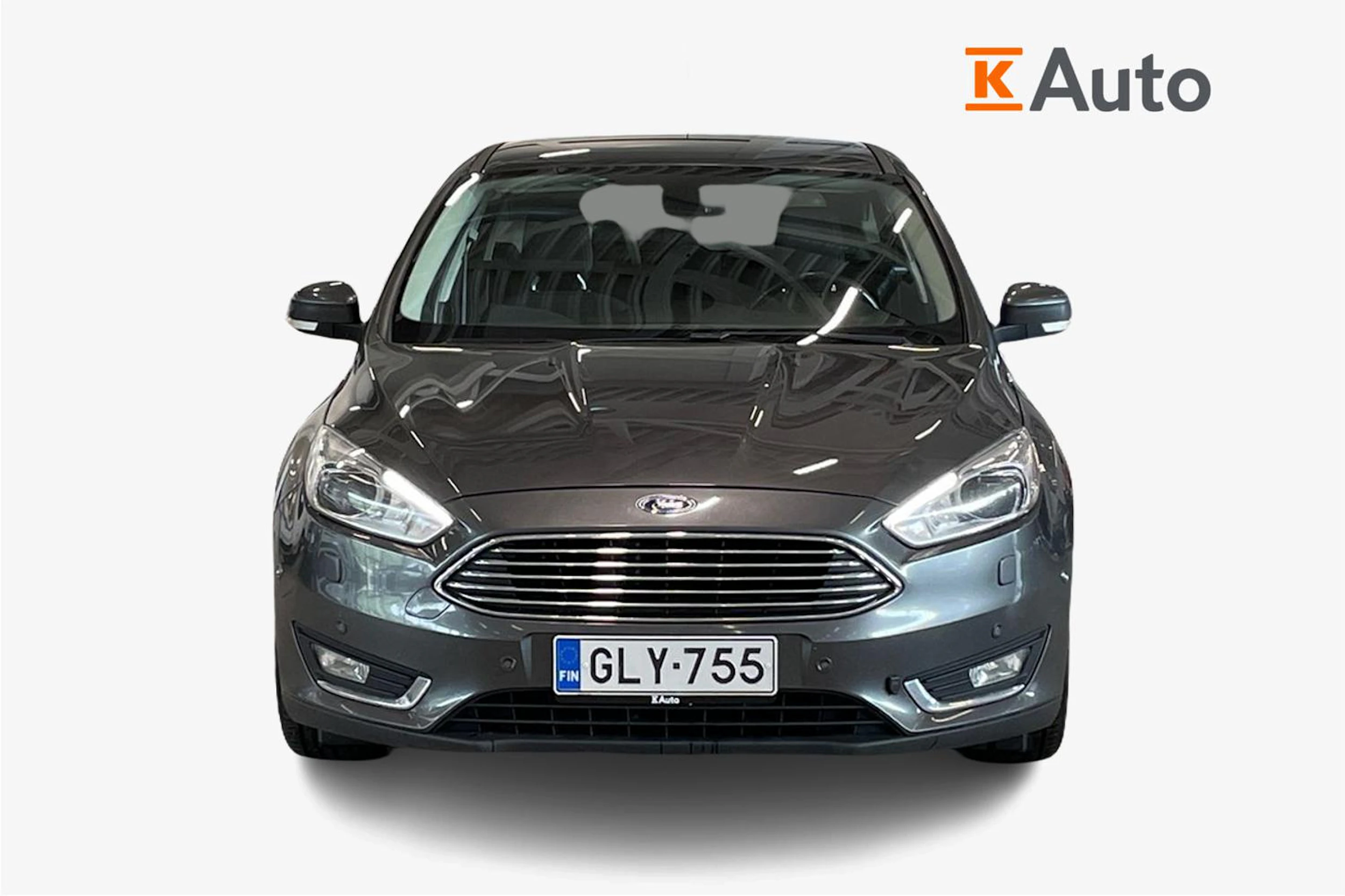 harmaa Ford Focus 2016 kuva 4.