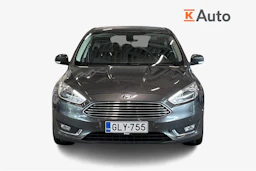 harmaa Ford Focus 2016 kuva 4.