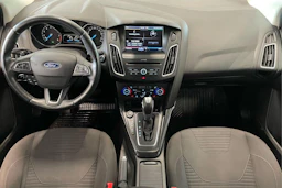 harmaa Ford Focus 2016 kuva 7.