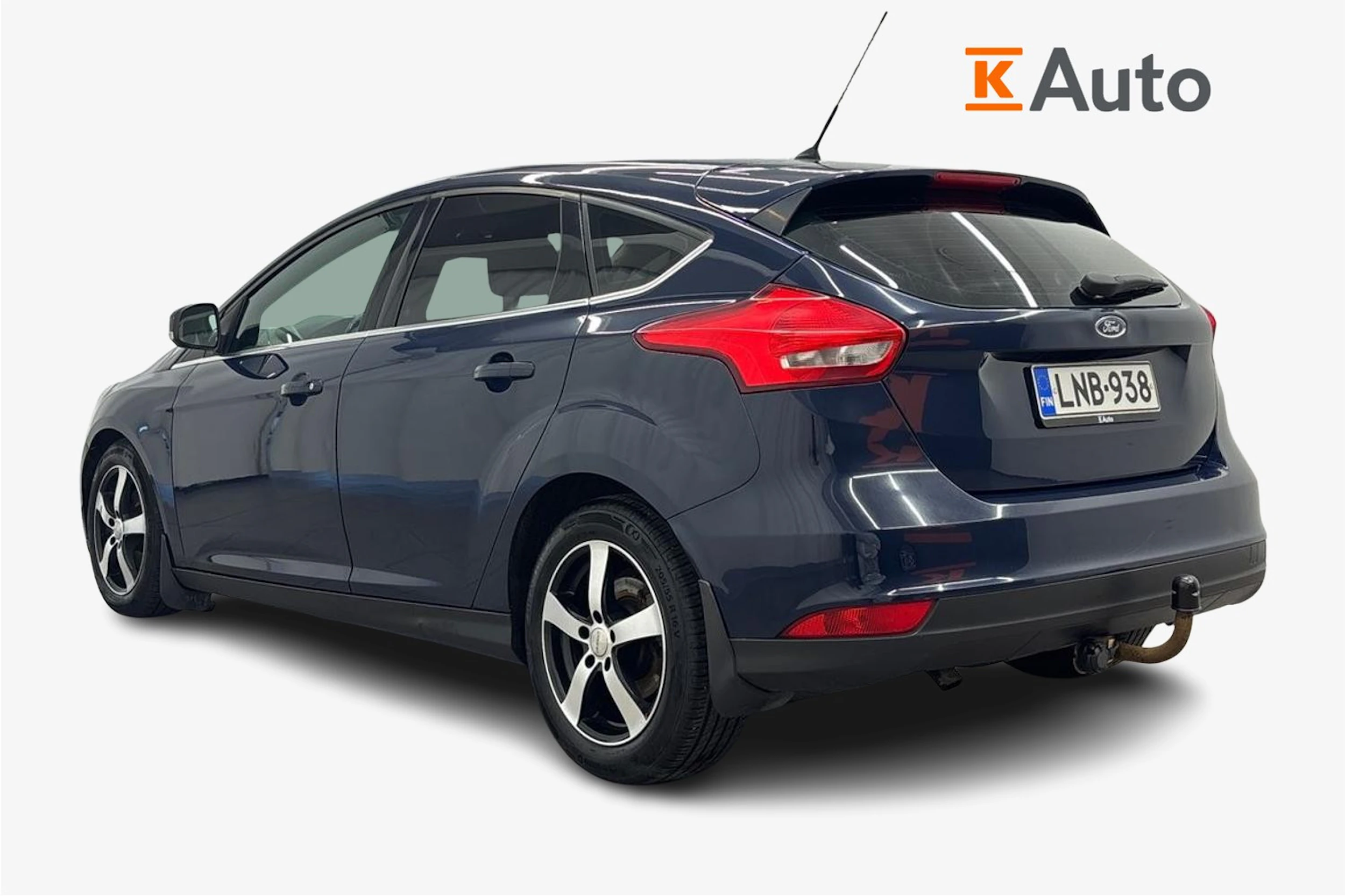 Sininen Ford FOCUS 2016 kuva 2.