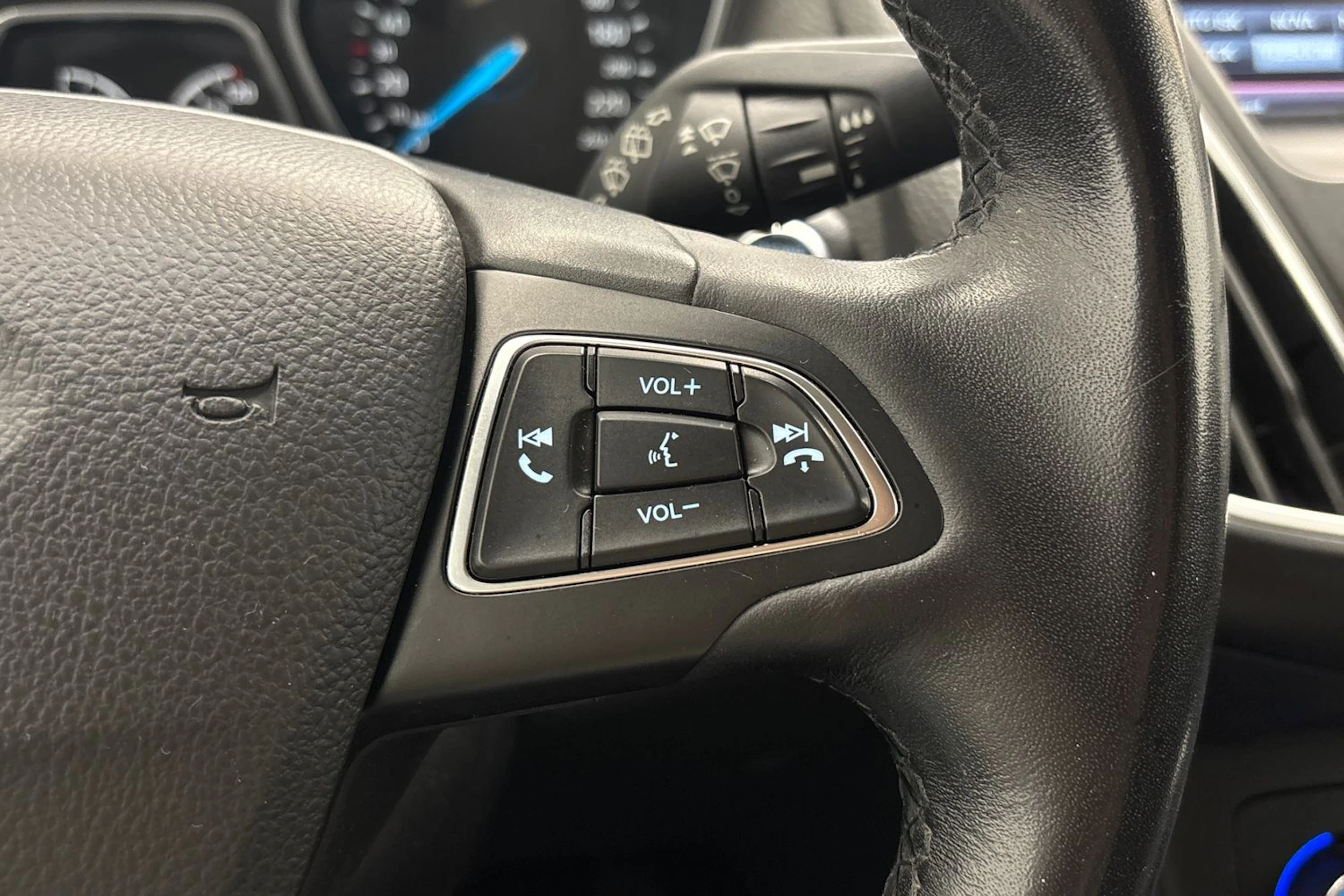 Sininen Ford FOCUS 2016 kuva 14.