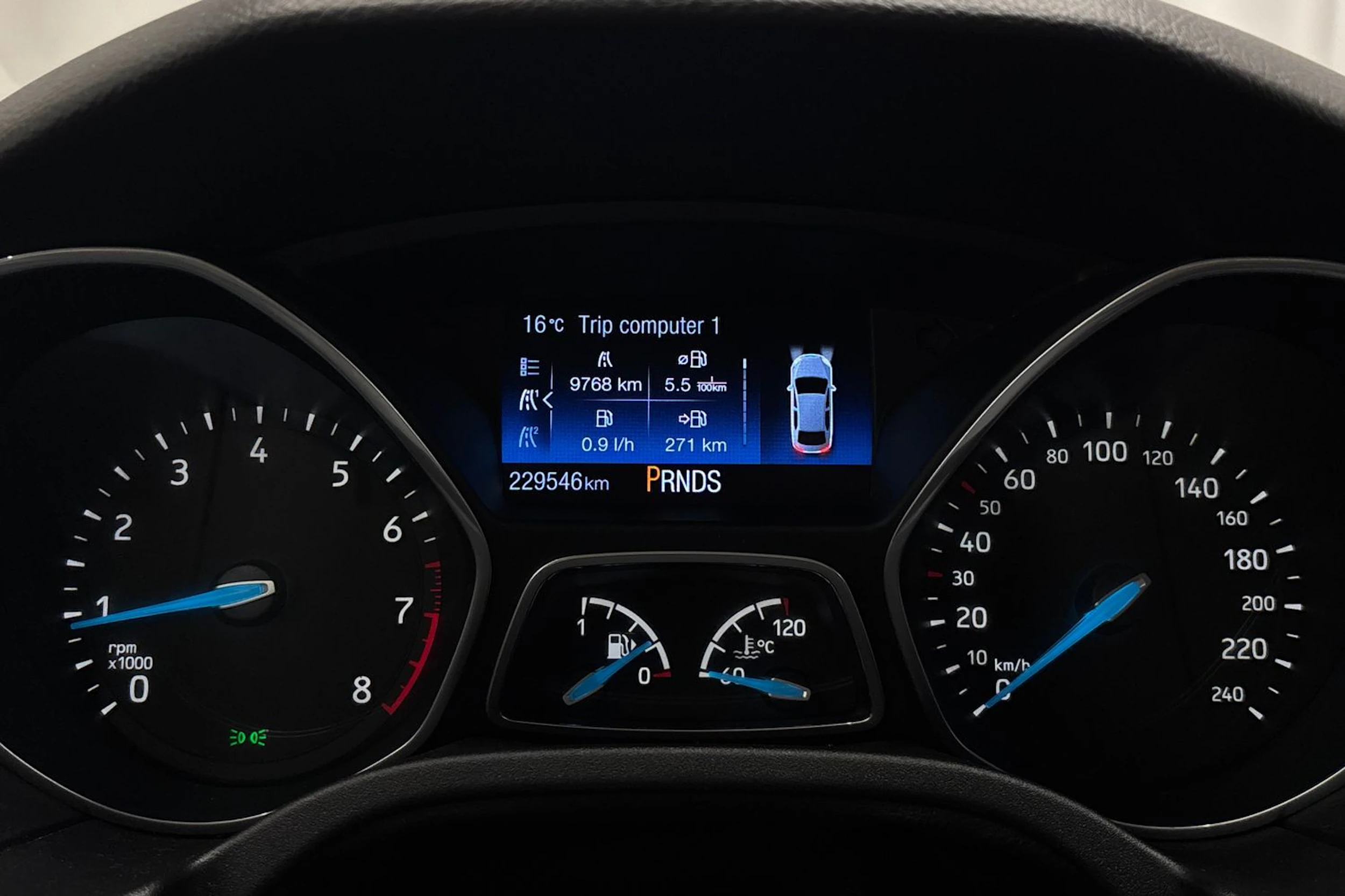 Sininen Ford FOCUS 2016 kuva 16.