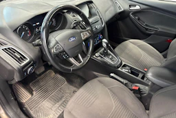 ruskea (beige) Ford Focus 2016 kuva 3.