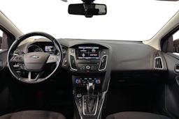 ruskea (beige) Ford Focus 2016 kuva 9.