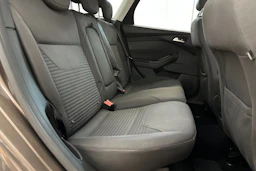 ruskea (beige) Ford Focus 2016 kuva 10.