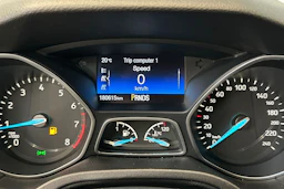 ruskea (beige) Ford Focus 2016 kuva 19.
